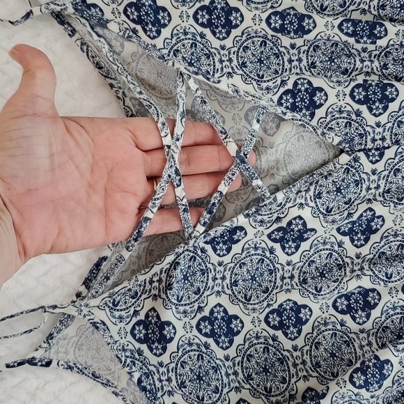 H&M Blue White Paisley Boho Romper Playsuit Size 8 - Picture 9 of 11